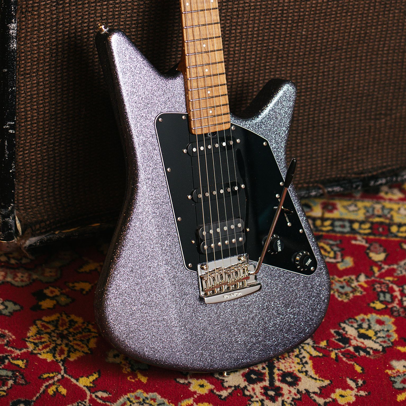 ICONIC BODY DESIGN