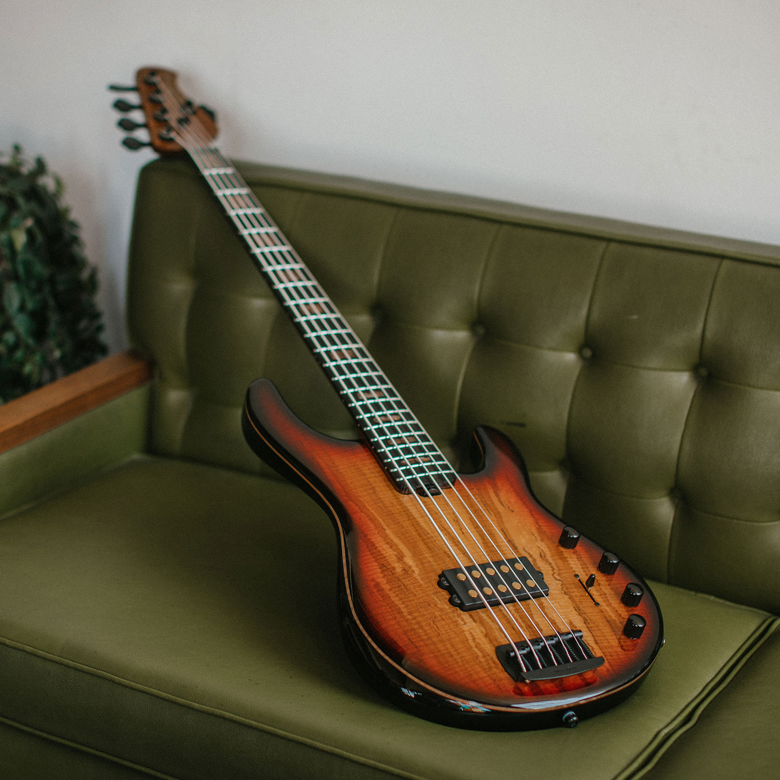 StingRay 5 35th Anniversary | Basses | Ernie Ball Music Man